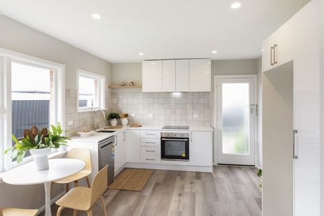 Photo of property in 2/15 Winton Street, St Albans, Christchurch, 8014