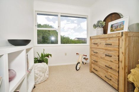 Photo of property in 32 Resthill Crescent, Glenview, Hamilton, 3206