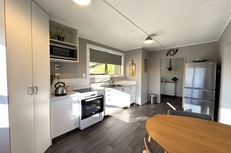 Photo of property in 38 Saint Catherine Street, Kaitangata, 9210