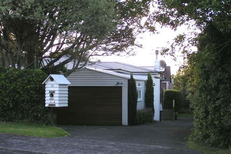 Photo of property in 2/10 Crichton Terrace, Hauraki, Auckland, 0622