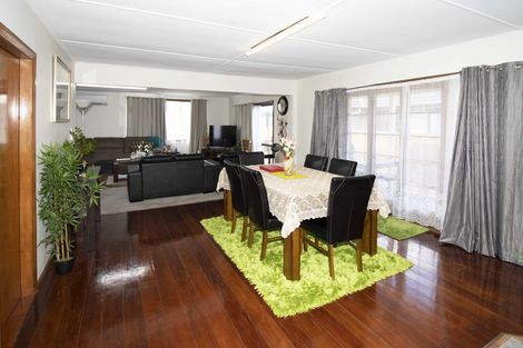 Photo of property in 43 Frederick Street, Carterton, 5713