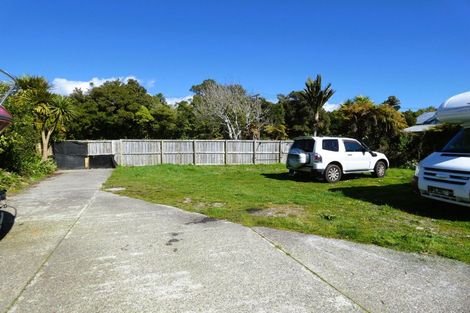 Photo of property in 9 Roebuck Street, Westport, 7825