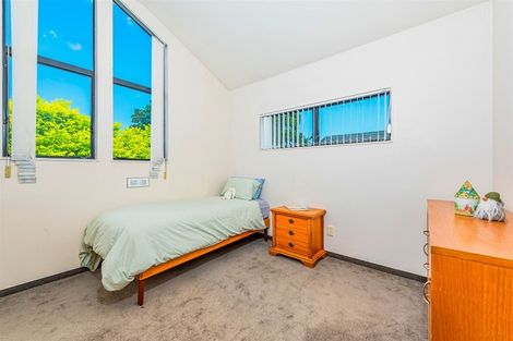 Photo of property in 38 Luckens Road, West Harbour, Auckland, 0618