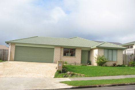Photo of property in 3a Norman Close, The Gardens, Auckland, 2105