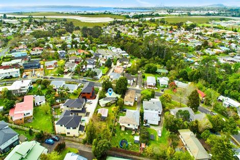 Photo of property in 5 Crystal Avenue, Glendene, Auckland, 0602