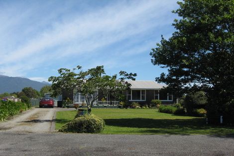 Photo of property in 102 Orowaiti Road, Westport, 7825