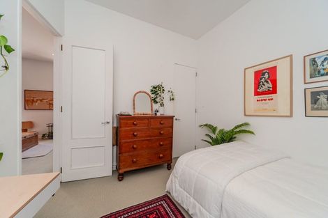 Photo of property in Columbia Apartments, 32u5 Cuba Street, Te Aro, Wellington, 6011