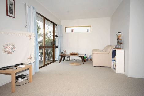 Photo of property in 2/28 Priestley Drive, Bucklands Beach, Auckland, 2014