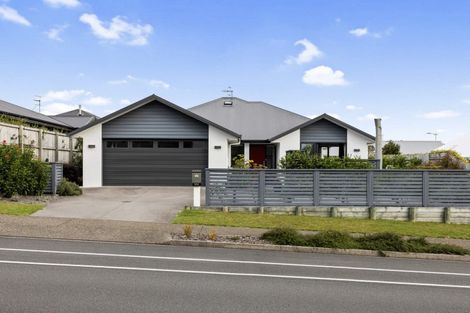 Photo of property in 330 Lakes Boulevard, Pyes Pa, Tauranga, 3112