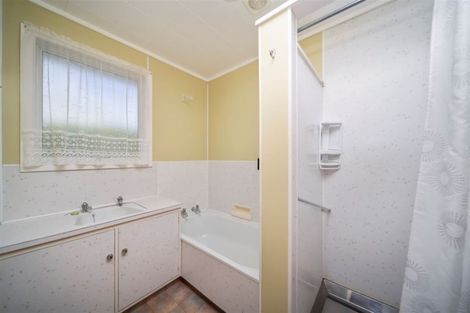 Photo of property in 11 Puriri Street, Hawera, 4610