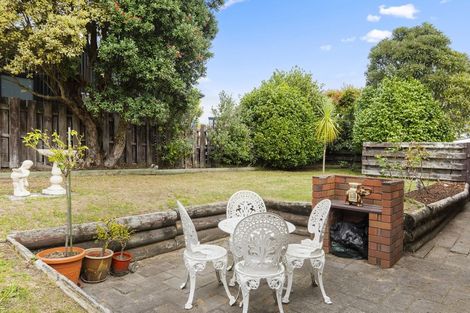Photo of property in 2/6 Solway Place, Mount Maunganui, 3116