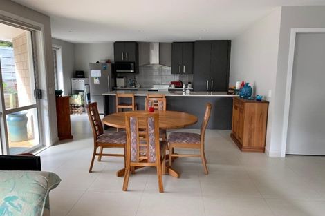 Photo of property in 27b Pehi Kupa Street, Waikanae, 5036