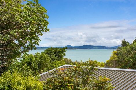 Photo of property in 100 Manganese Point Road, Tamaterau, Whangarei, 0174