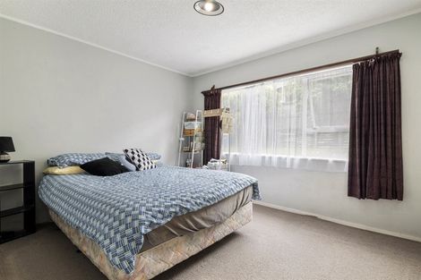 Photo of property in 1/10 Halder Place, Torbay, Auckland, 0632