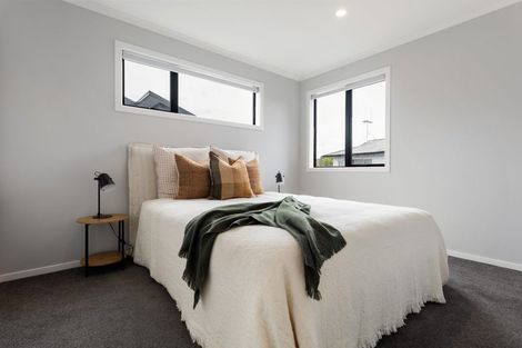 Photo of property in 1/1 Splitt Avenue, Glenview, Hamilton, 3206