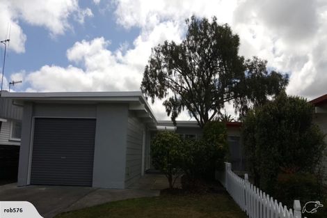 Photo of property in 72a Fairs Road, Milson, Palmerston North, 4414