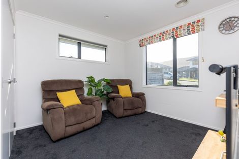 Photo of property in 111 Melksham Drive, Churton Park, Wellington, 6037