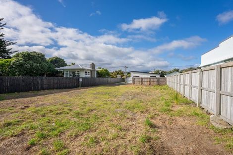 Photo of property in 57 Manly Street, Paraparaumu Beach, Paraparaumu, 5032