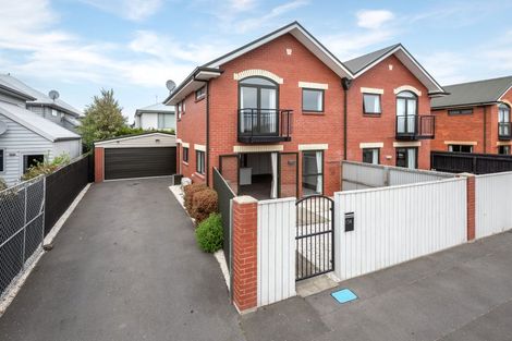 Photo of property in 154 Edgeware Road, Edgeware, Christchurch, 8013