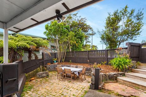 Photo of property in 14 Fairmount Road, Titirangi, Auckland, 0604