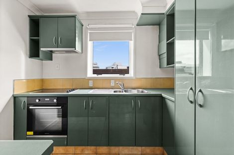 Photo of property in 241 Marine Parade, Napier South, Napier, 4110