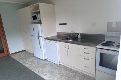 Photo of property in 82 Severn Street, Island Bay, Wellington, 6023