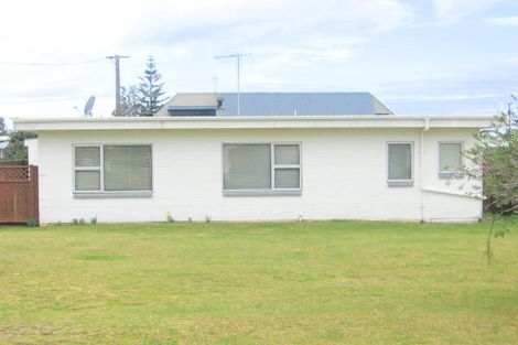 Photo of property in 102 Mary Road, Whangamata, 3620