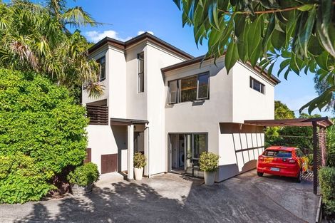 Photo of property in 222 Forrest Hill Road, Forrest Hill, Auckland, 0620