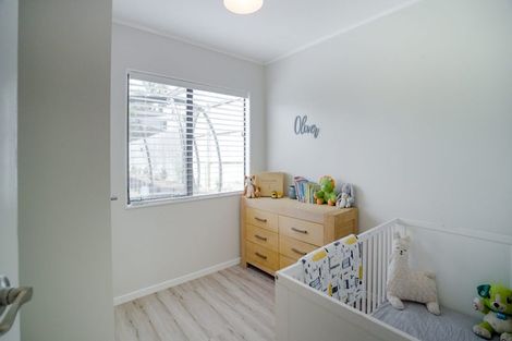 Photo of property in 6a Garton Drive, Massey, Auckland, 0614