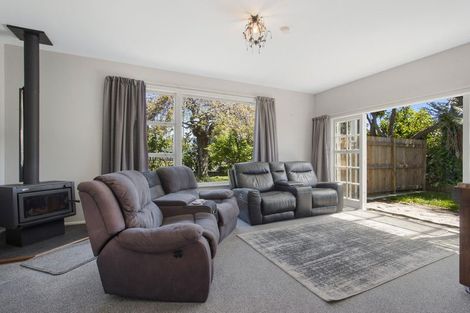 Photo of property in 12 Carisbrooke Street, Katikati, 3129