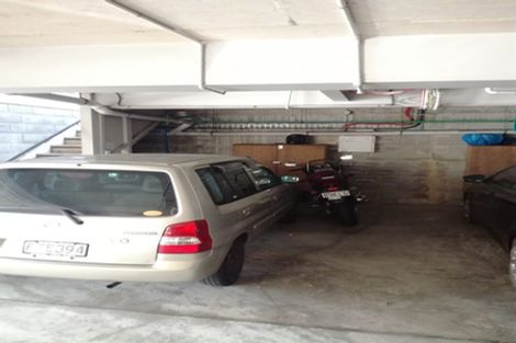 Photo of property in 8k Finlay Terrace, Mount Cook, Wellington, 6021