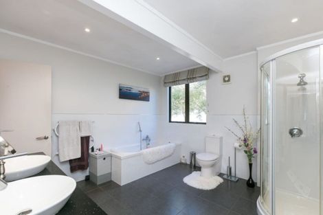 Photo of property in 54 Leeward Drive, Whitby, Porirua, 5024