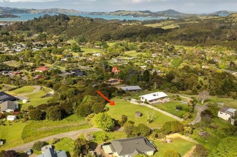 Photo of property in 353 Bellville Drive, Coromandel, 3506