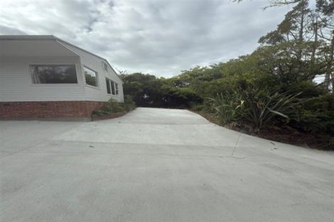 Photo of property in 208 Godley Road, Titirangi, Auckland, 0604