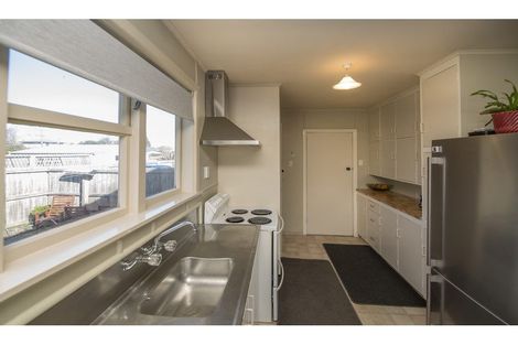 Photo of property in 121 Springs Road, Hornby, Christchurch, 8042