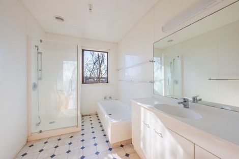Photo of property in 1 Kitchener Street, Waipukurau, 4200