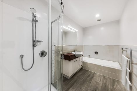 Photo of property in 92 Albany Highway, Greenhithe, Auckland, 0632