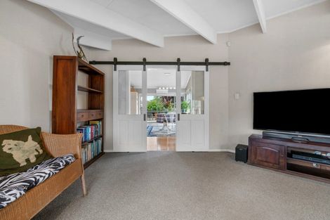 Photo of property in 16 Grove Lane, Pakuranga, Auckland, 2010