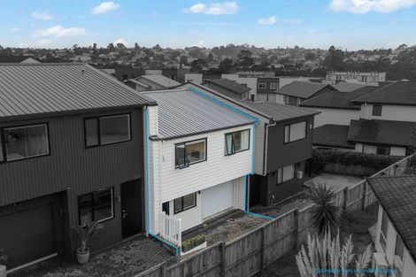 Photo of property in 44 Waipuhinui Way, Wiri, Auckland, 2104