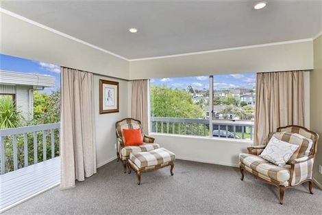 Photo of property in 61 Merriefield Avenue, Forrest Hill, Auckland, 0620