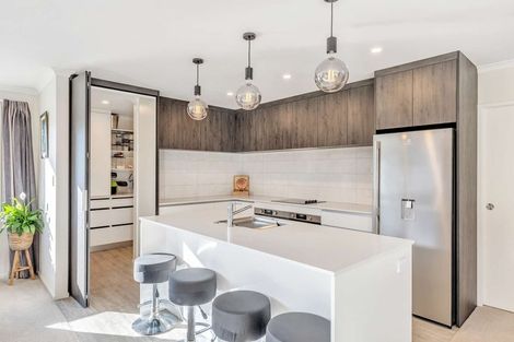 Photo of property in 12 Rehua Place, Waiwhakaiho, New Plymouth, 4312