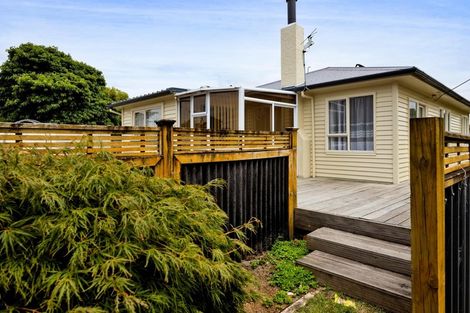 Photo of property in 1 Falstaff Street, Stratford, 4332