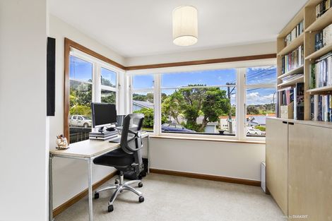 Photo of property in 28 Eden Street, Island Bay, Wellington, 6023