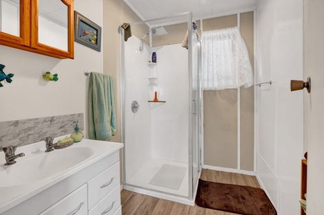 Photo of property in 5 Iredale Road, Hawera, 4610