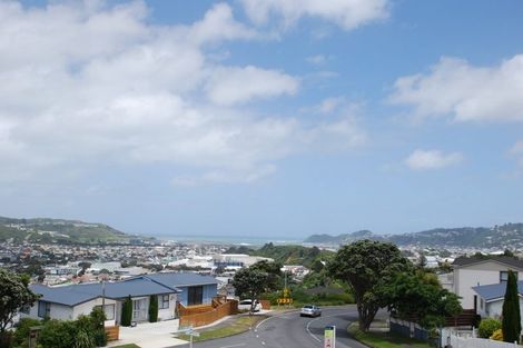 Photo of property in 11/32u Akaroa Drive, Maupuia, Wellington, 6022