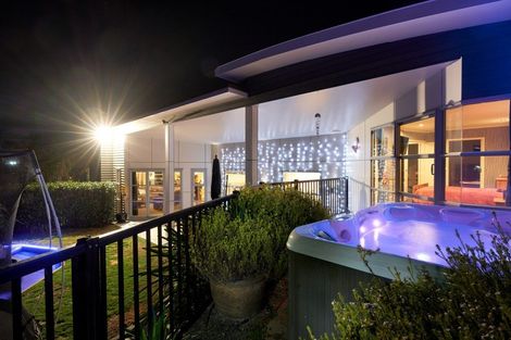 Photo of property in 30 Lowther Place, Taradale, Napier, 4112