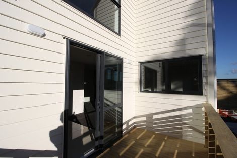 Photo of property in 69u7 Sheridan Terrace, Johnsonville, Wellington, 6037