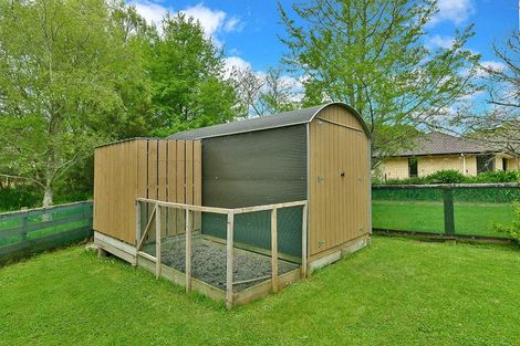 Photo of property in 136 Awaroa Road, Helensville, 0800