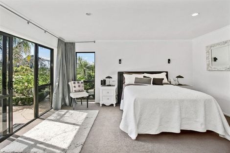 Photo of property in 8 Millbrook Drive, Waiuku, 2683