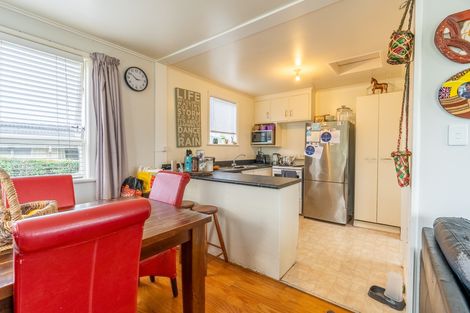 Photo of property in 73 Arimu Road, Papakura, 2110